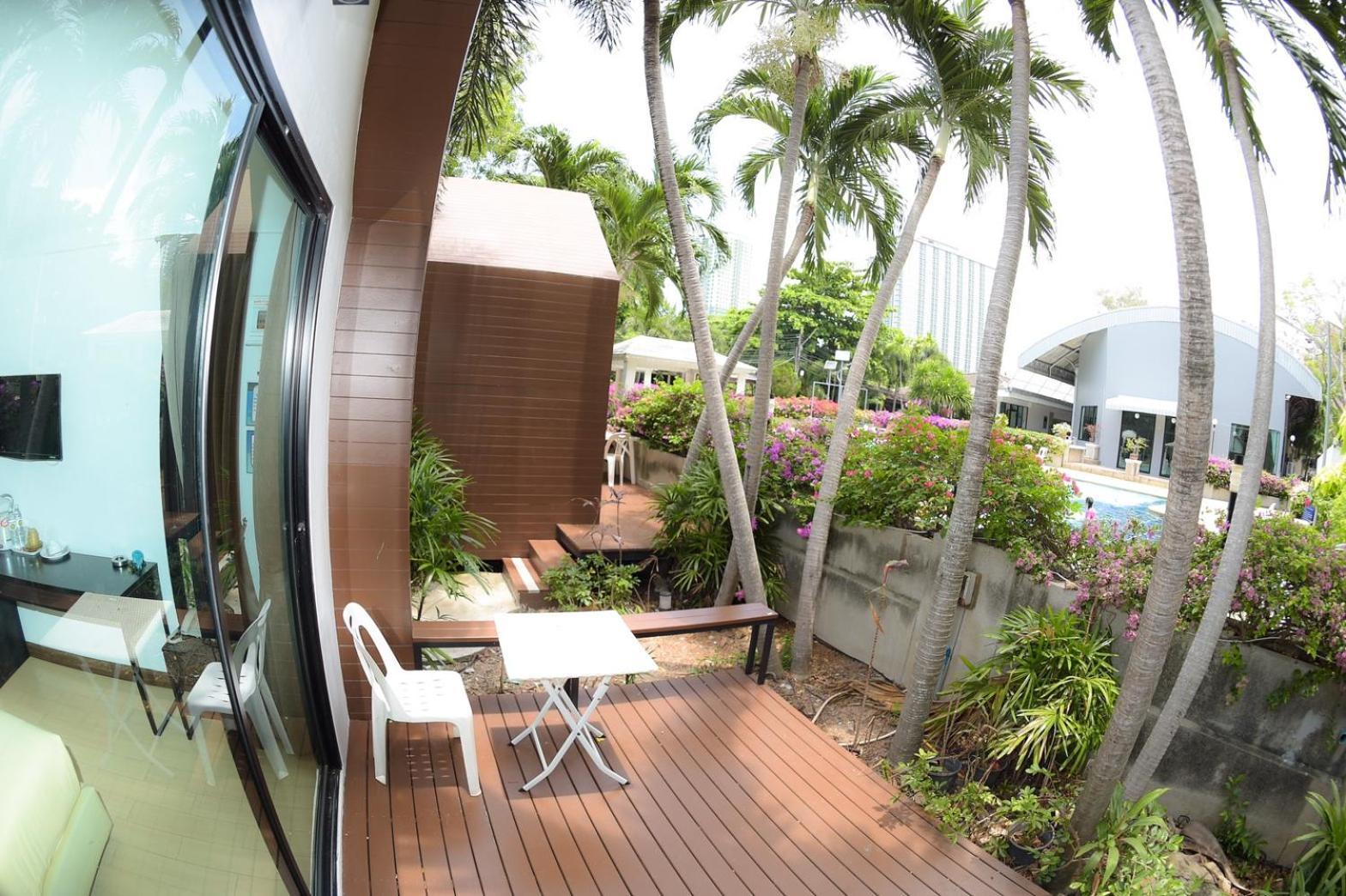 Villa Navin Jomtien Beach Buitenkant foto