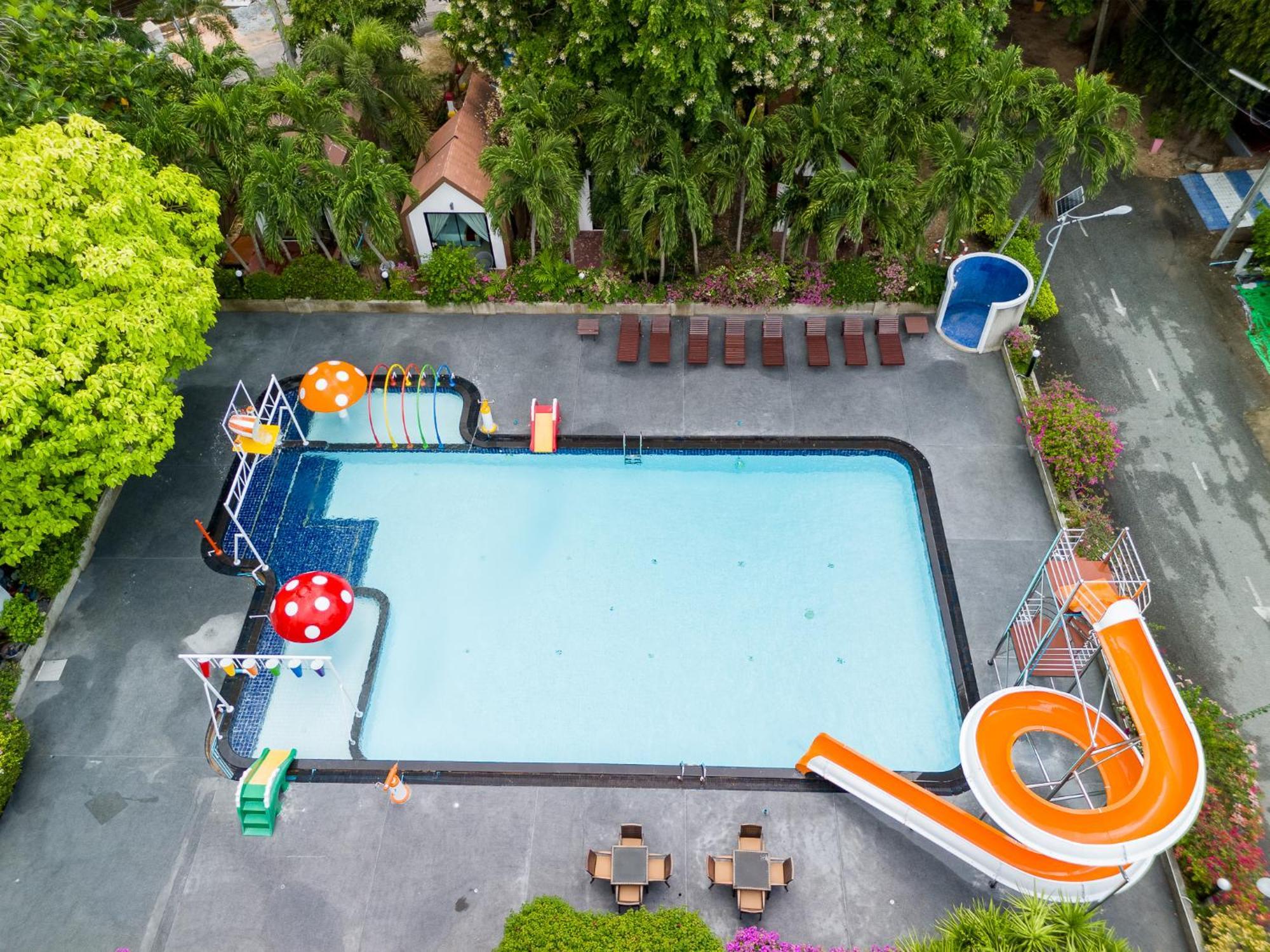 Villa Navin Jomtien Beach Buitenkant foto
