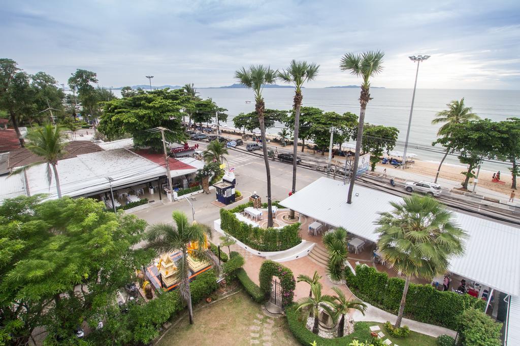 Villa Navin Jomtien Beach Buitenkant foto