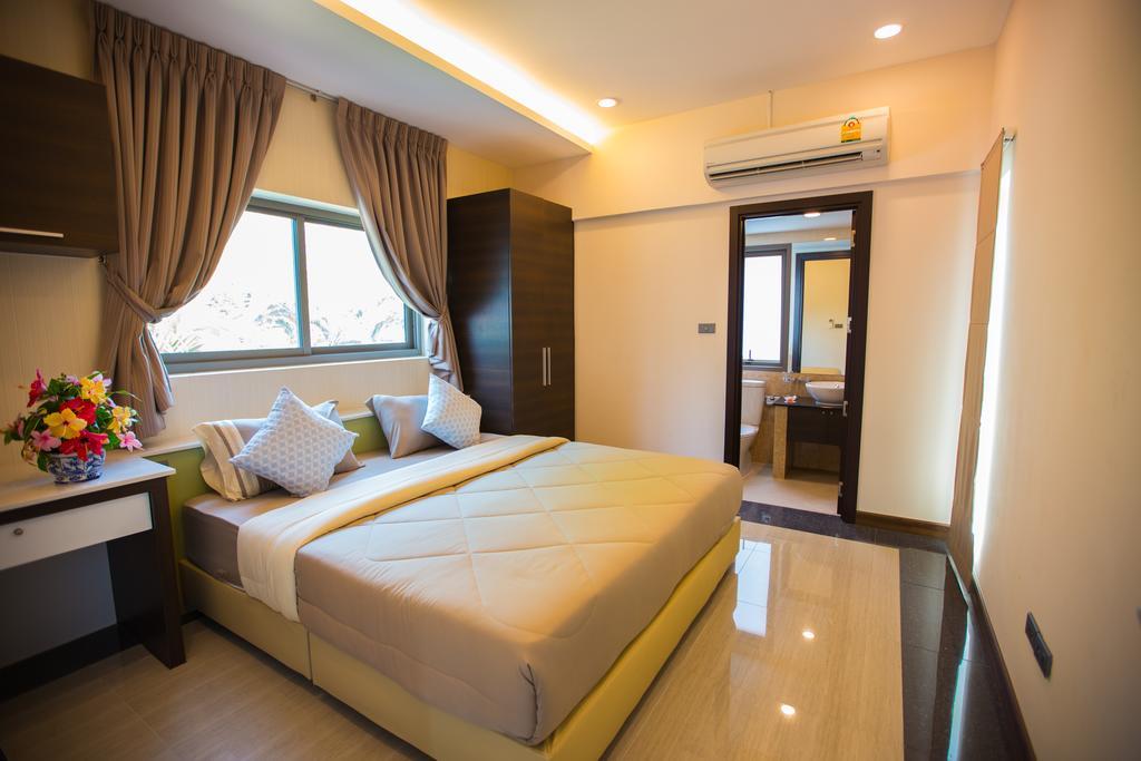 Villa Navin Jomtien Beach Buitenkant foto