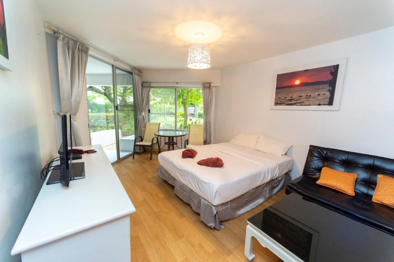 Villa Navin Jomtien Beach Buitenkant foto